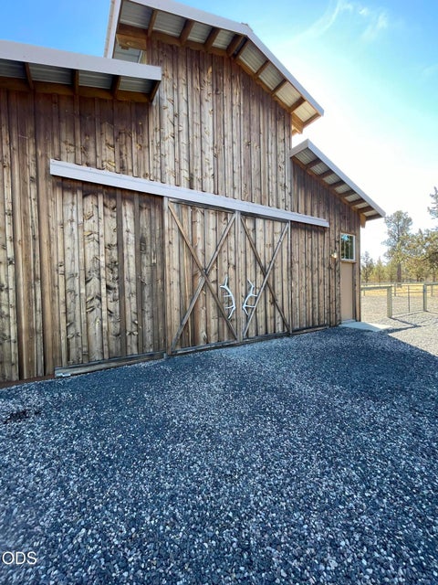 Tiny photo for 18130 Wanona Road, Sisters, OR 97759 (MLS # 220229847)
