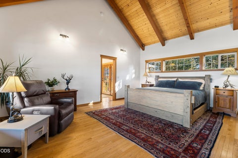 Tiny photo for 18130 Wanona Road, Sisters, OR 97759 (MLS # 220229847)
