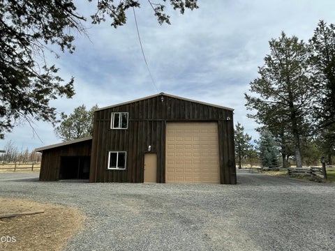 Tiny photo for 18130 Wanona Road, Sisters, OR 97759 (MLS # 220229847)