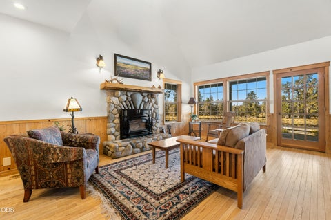 Tiny photo for 18130 Wanona Road, Sisters, OR 97759 (MLS # 220229847)