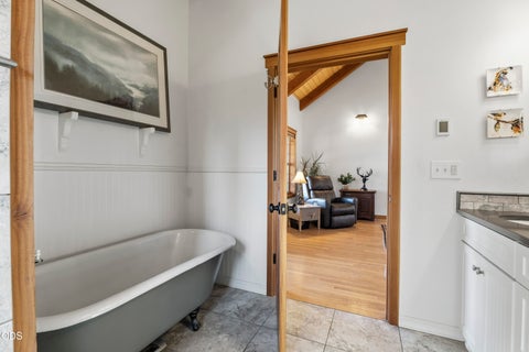 Tiny photo for 18130 Wanona Road, Sisters, OR 97759 (MLS # 220229847)