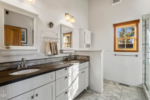 Tiny photo for 18130 Wanona Road, Sisters, OR 97759 (MLS # 220229847)