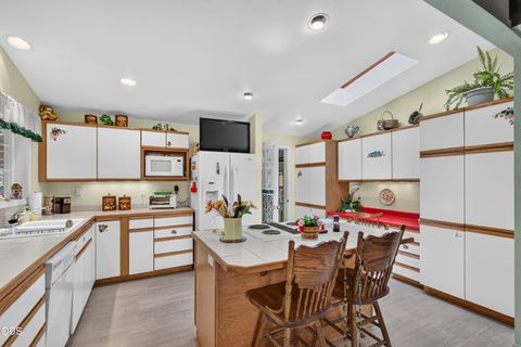 Tiny photo for 11339 Michael Road, Central Point, OR 97502 (MLS # 220224067)
