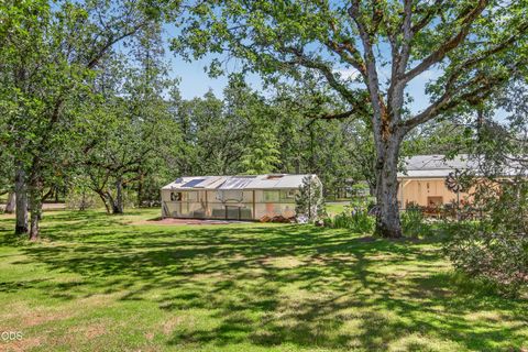 Tiny photo for 11339 Michael Road, Central Point, OR 97502 (MLS # 220224067)