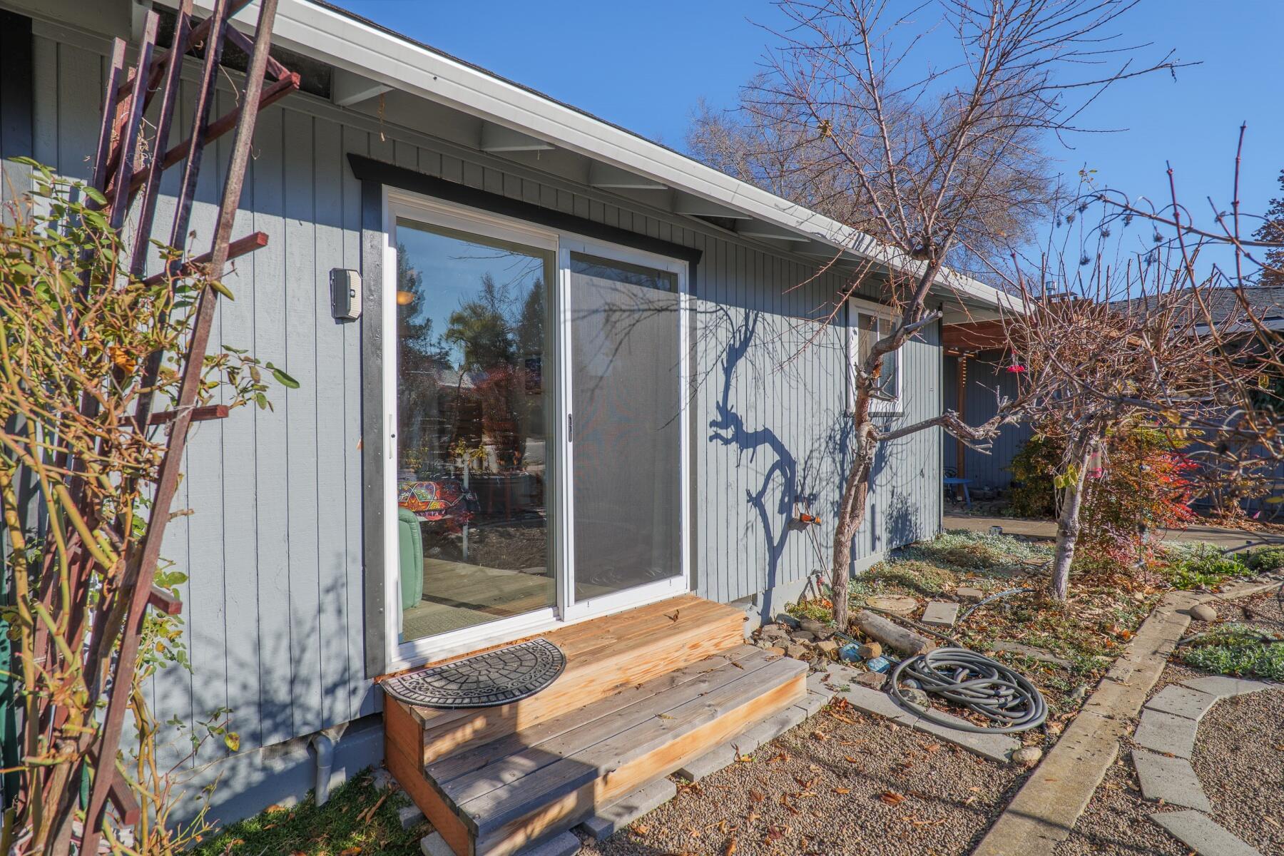 Siskiyou Village Unit No 1 - Residential
