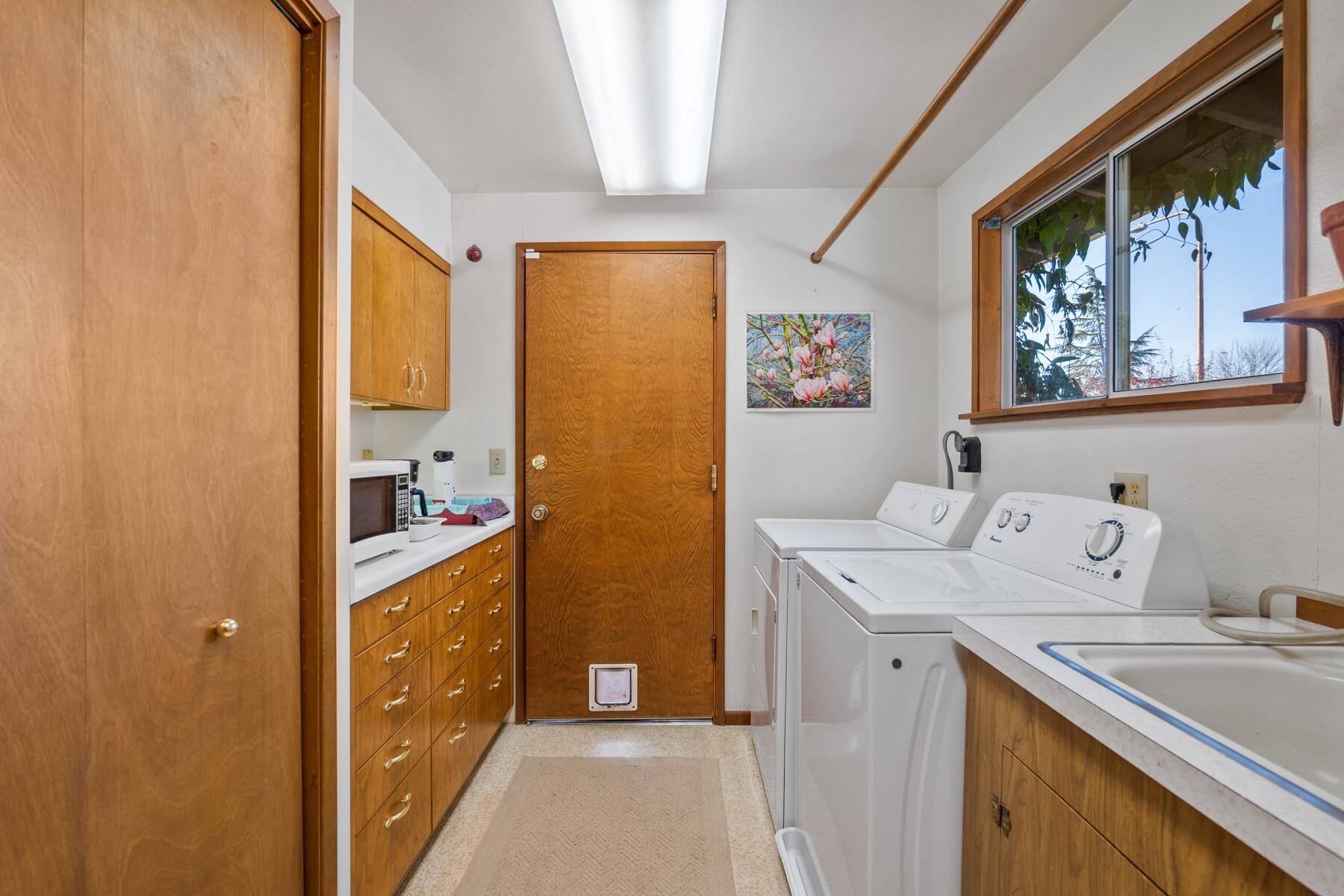 Siskiyou Village Unit No 1 - Residential