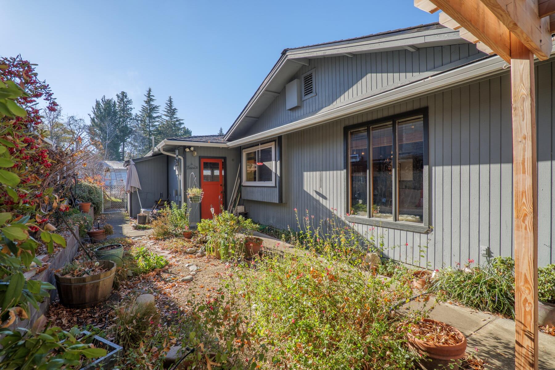 Siskiyou Village Unit No 1 - Residential