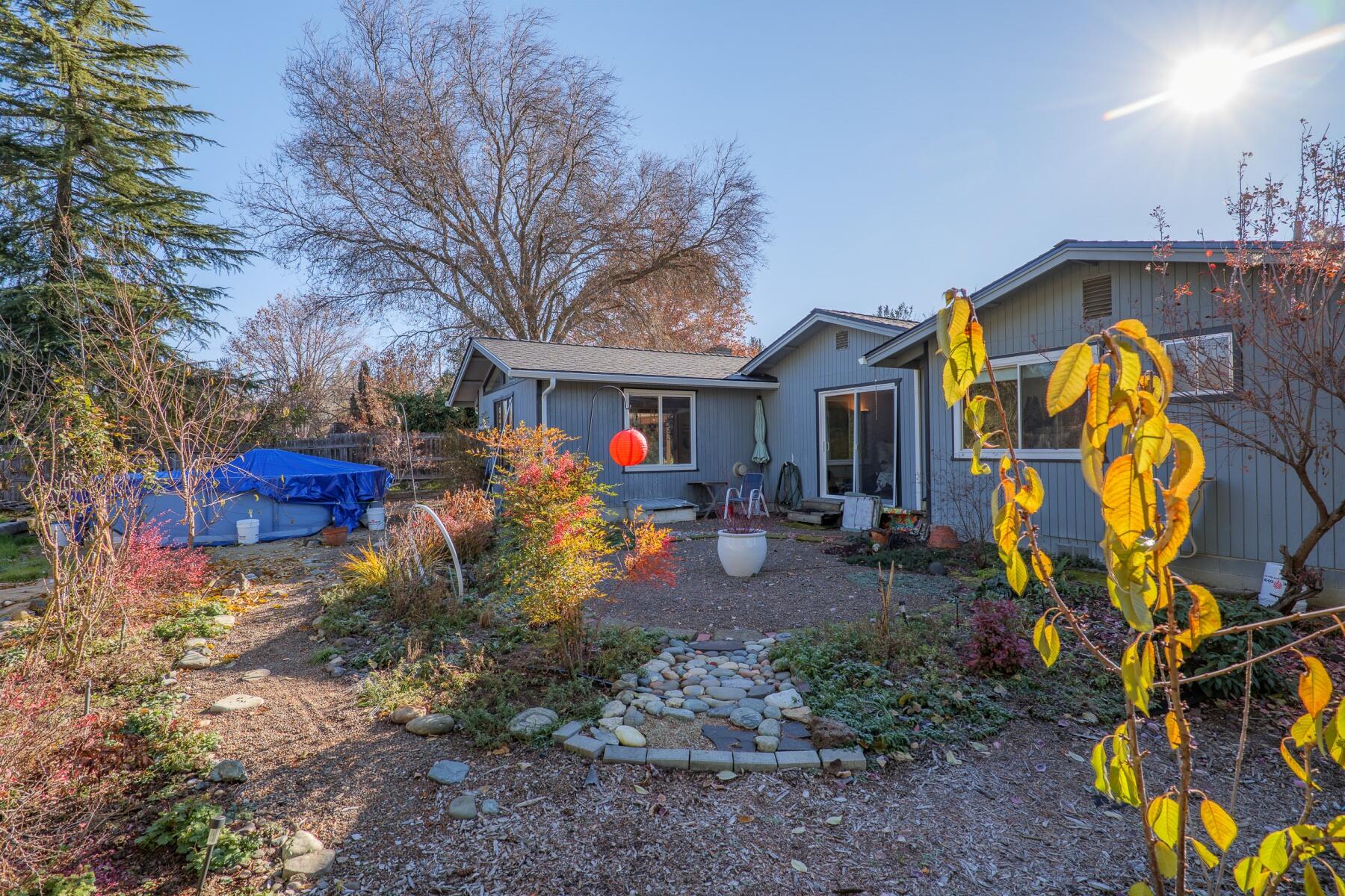 Siskiyou Village Unit No 1 - Residential