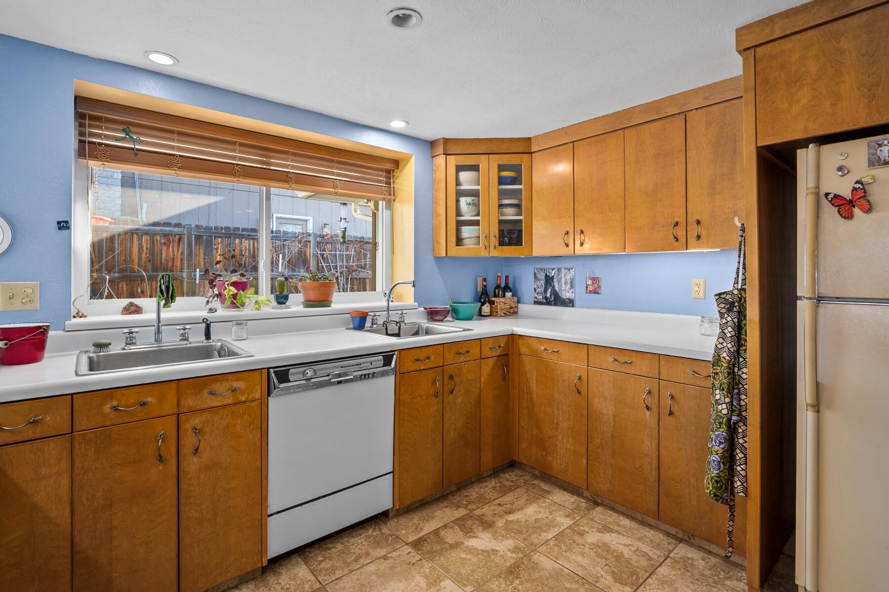 Siskiyou Village Unit No 1 - Residential