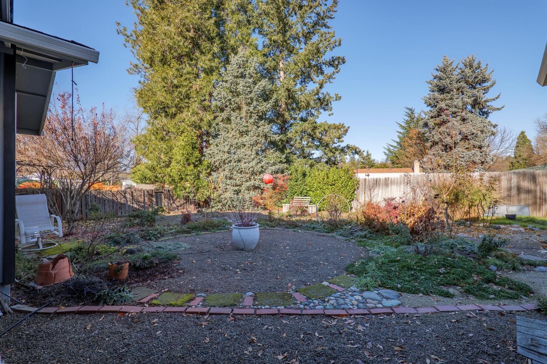 Siskiyou Village Unit No 1 - Residential