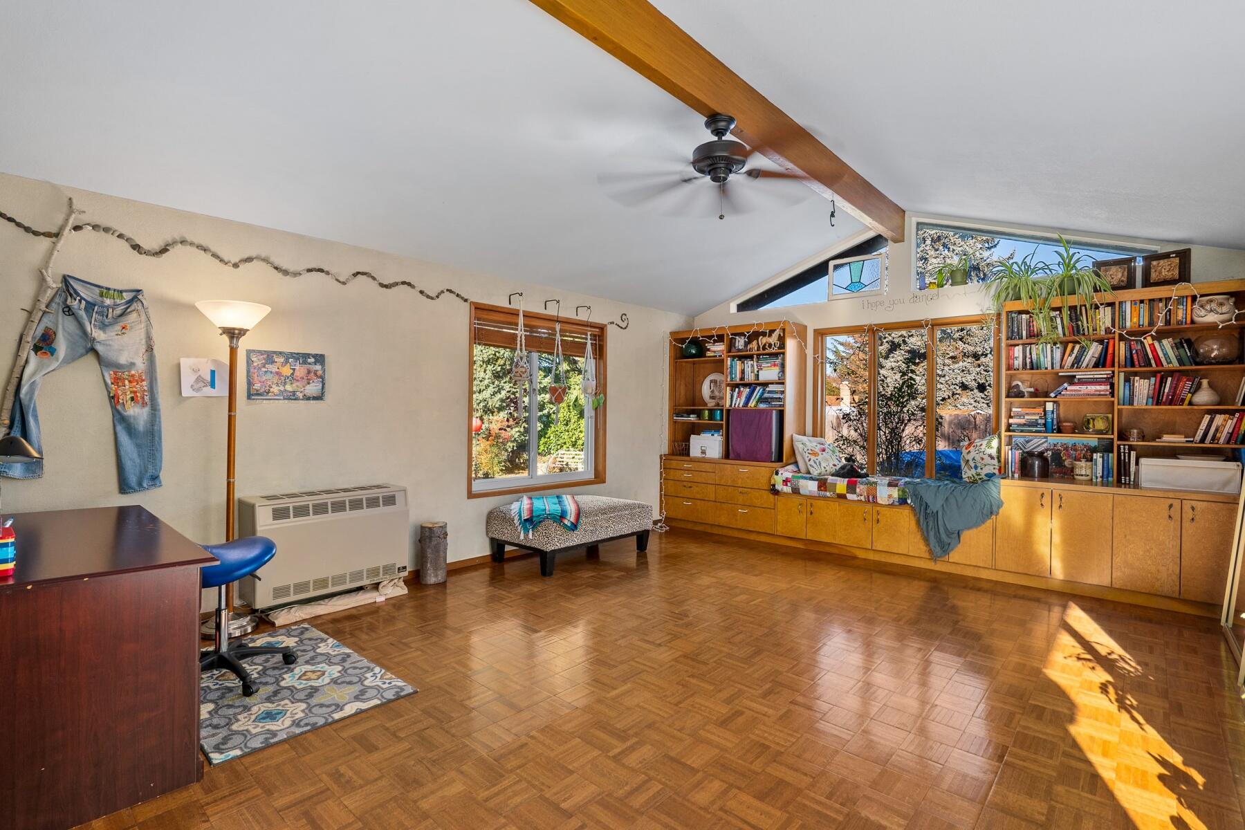 Siskiyou Village Unit No 1 - Residential