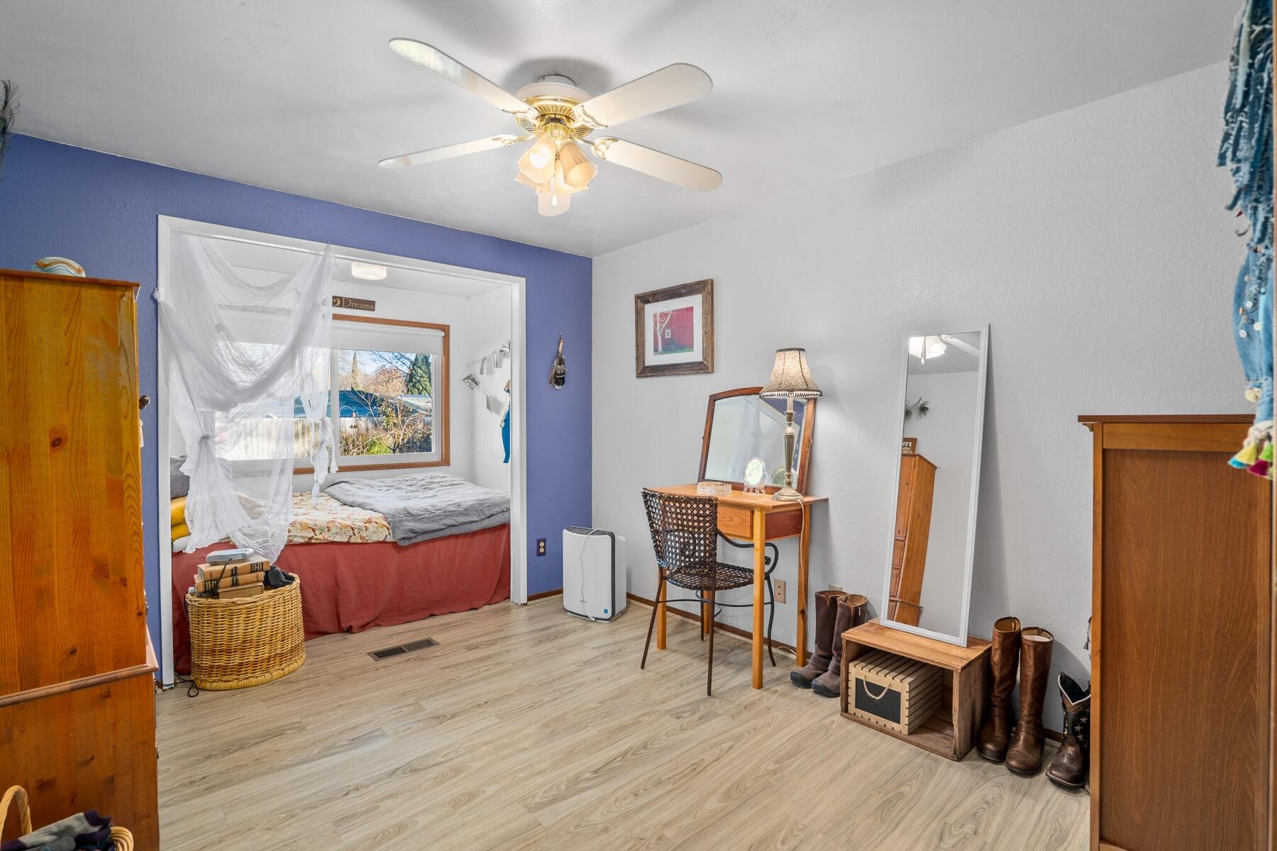 Siskiyou Village Unit No 1 - Residential