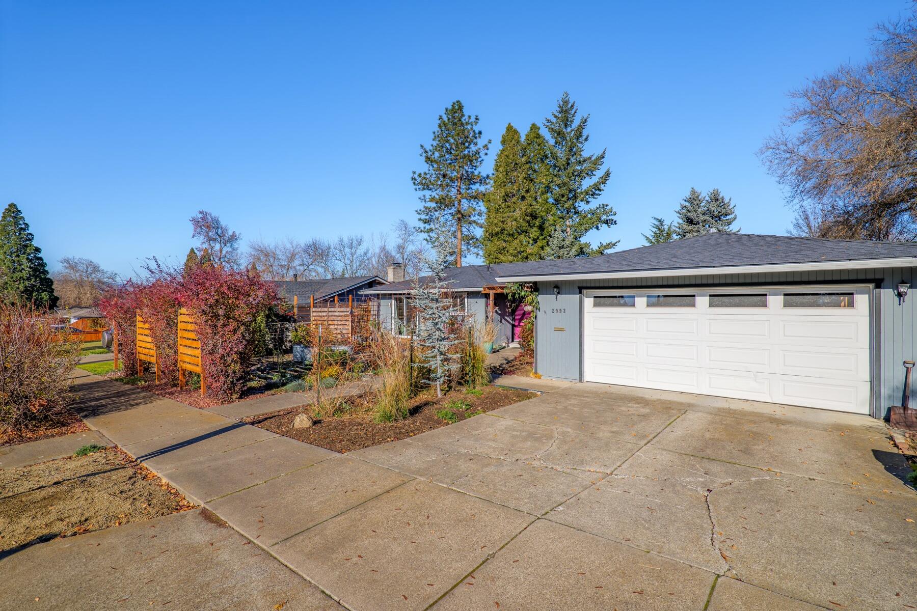 Siskiyou Village Unit No 1 - Residential