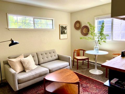 Tiny photo for 17 Glen Oak Court, Medford, OR 97504 (MLS # 220210846)