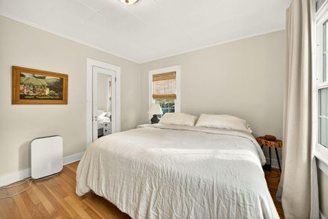 Tiny photo for 17 Glen Oak Court, Medford, OR 97504 (MLS # 220210846)