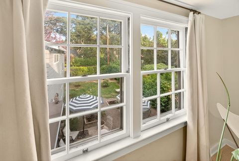 Tiny photo for 17 Glen Oak Court, Medford, OR 97504 (MLS # 220210846)