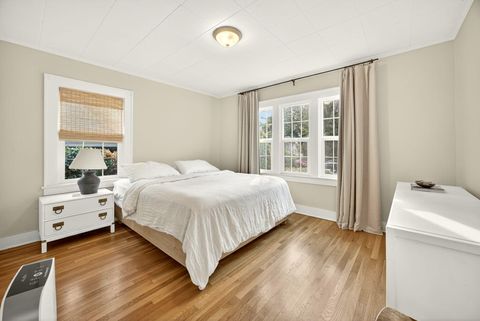 Tiny photo for 17 Glen Oak Court, Medford, OR 97504 (MLS # 220210846)