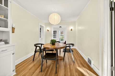 Tiny photo for 17 Glen Oak Court, Medford, OR 97504 (MLS # 220210846)