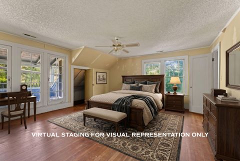 Tiny photo for 6560 Rogue River Highway, Grants Pass, OR 97527 (MLS # 220219655)