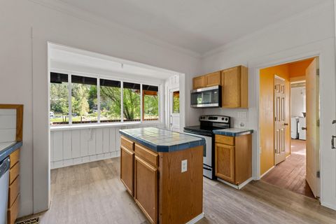 Tiny photo for 6560 Rogue River Highway, Grants Pass, OR 97527 (MLS # 220219655)