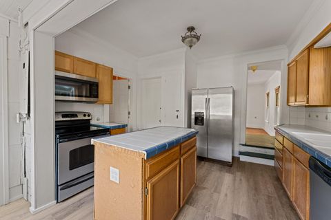 Tiny photo for 6560 Rogue River Highway, Grants Pass, OR 97527 (MLS # 220219655)