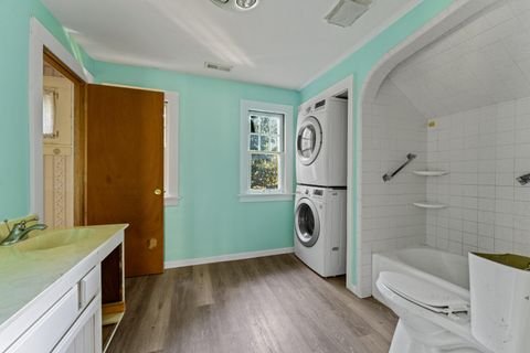 Tiny photo for 6560 Rogue River Highway, Grants Pass, OR 97527 (MLS # 220219655)