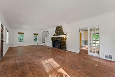 Tiny photo for 6560 Rogue River Highway, Grants Pass, OR 97527 (MLS # 220219655)