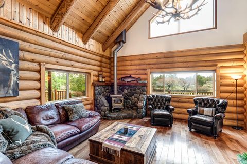 Tiny photo for 18070 Cascade Estates Drive, Bend, OR 97703 (MLS # 220212910)