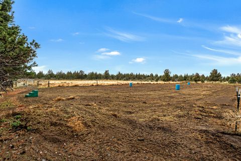 Tiny photo for 18070 Cascade Estates Drive, Bend, OR 97703 (MLS # 220212910)