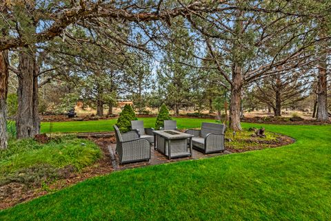 Tiny photo for 18070 Cascade Estates Drive, Bend, OR 97703 (MLS # 220212910)