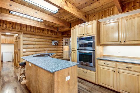 Tiny photo for 18070 Cascade Estates Drive, Bend, OR 97703 (MLS # 220212910)