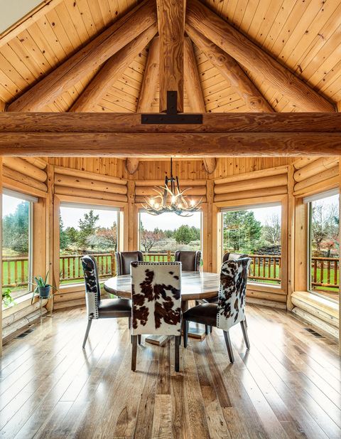 Tiny photo for 18070 Cascade Estates Drive, Bend, OR 97703 (MLS # 220212910)