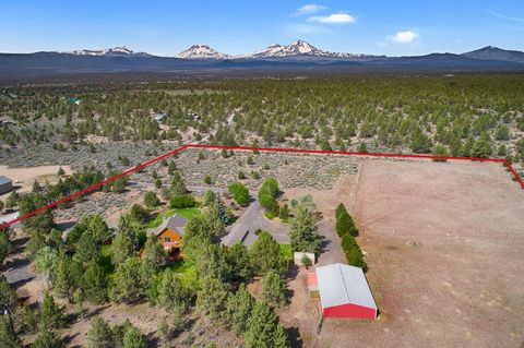 Tiny photo for 18070 Cascade Estates Drive, Bend, OR 97703 (MLS # 220212910)