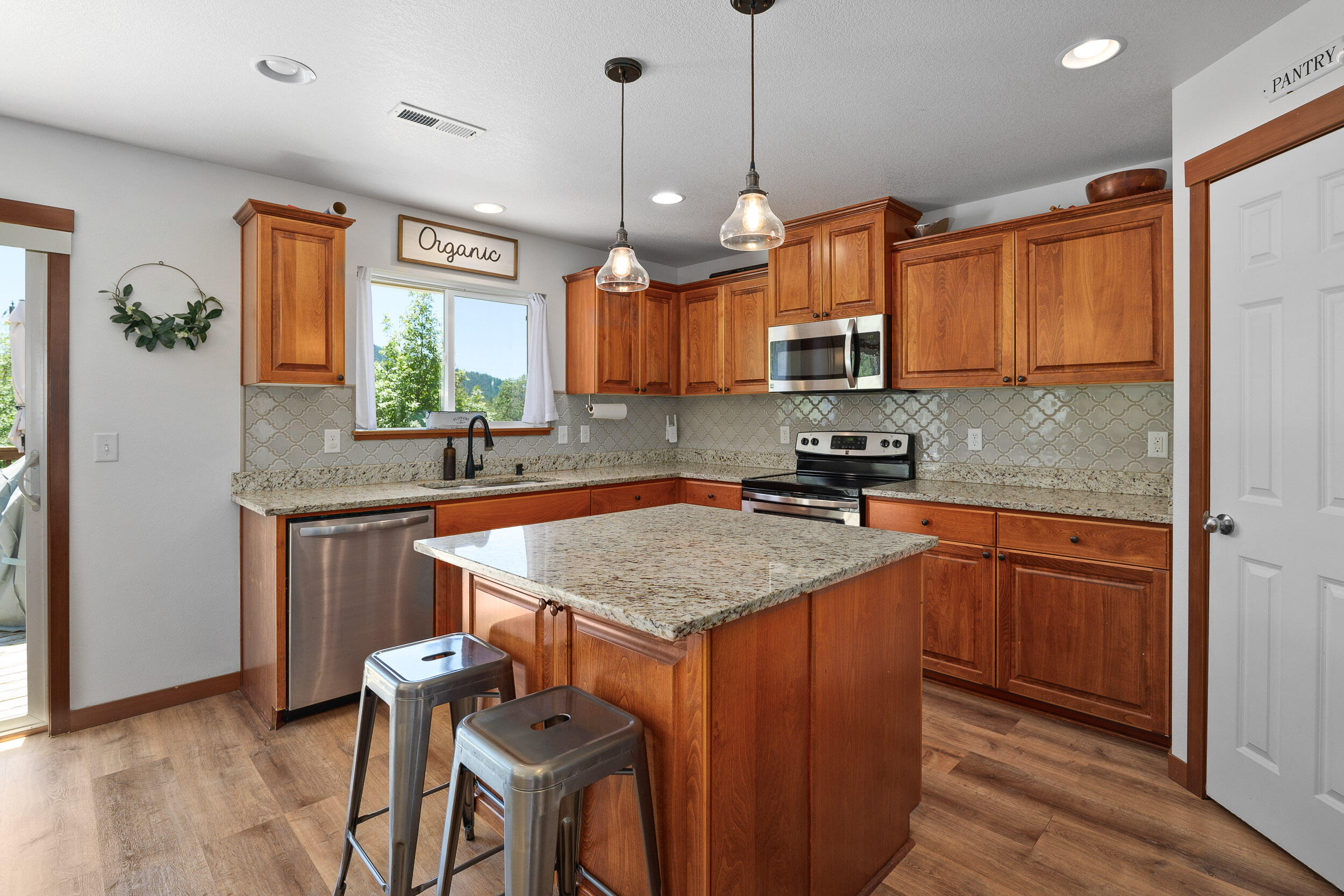 Colonial Valley Pines - Residential