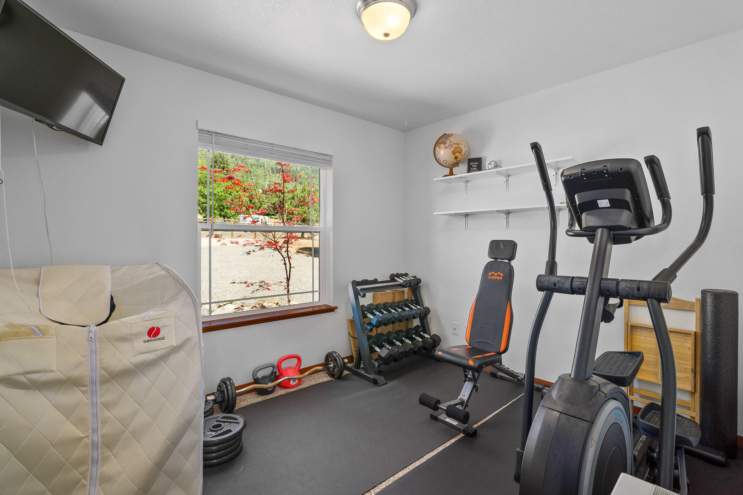 Colonial Valley Pines - Residential