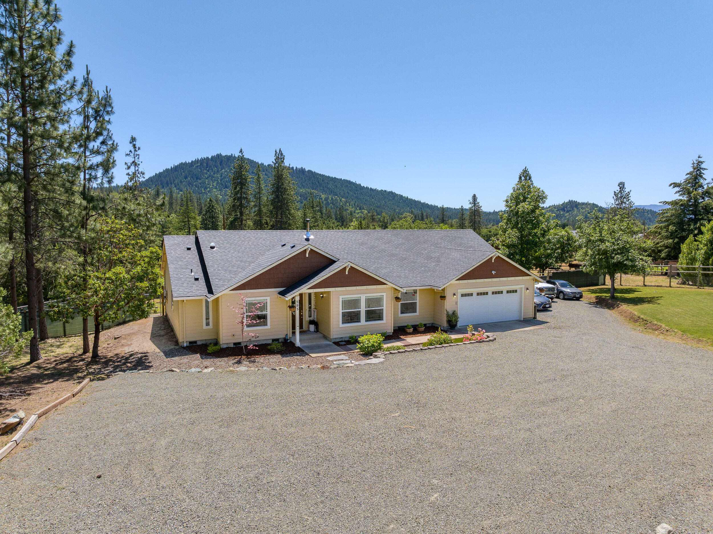 Colonial Valley Pines - Residential