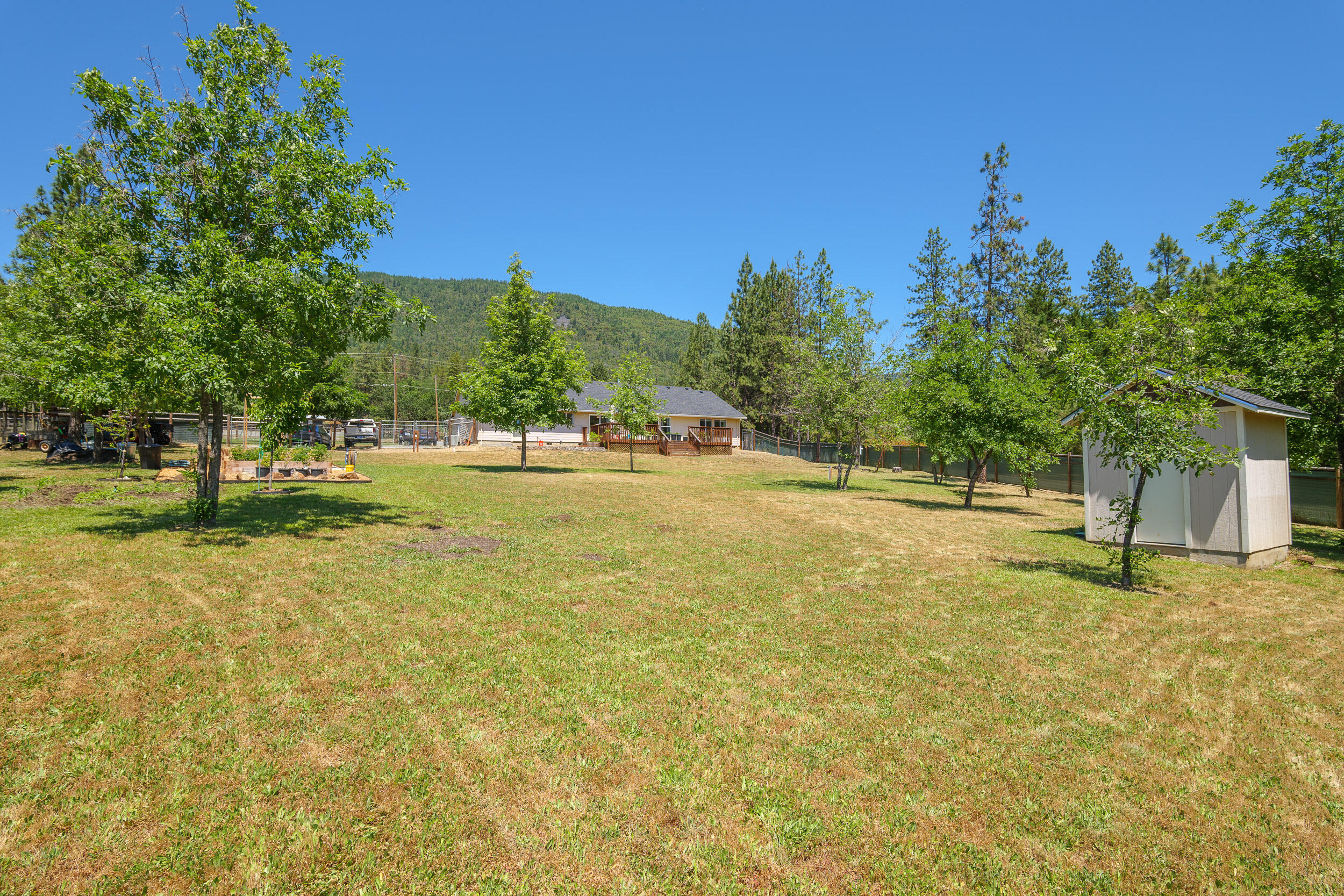 Colonial Valley Pines - Residential