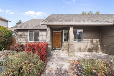 Tiny photo for 20052 Badger Road, Bend, OR 97702 (MLS # 220211270)