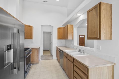 Tiny photo for 20052 Badger Road, Bend, OR 97702 (MLS # 220211270)