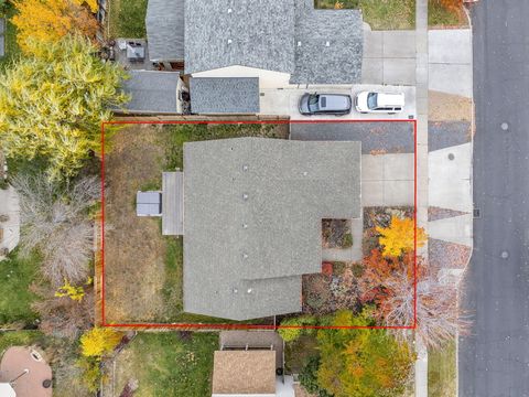 Tiny photo for 20052 Badger Road, Bend, OR 97702 (MLS # 220211270)