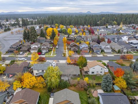 Tiny photo for 20052 Badger Road, Bend, OR 97702 (MLS # 220211270)