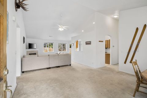 Tiny photo for 20052 Badger Road, Bend, OR 97702 (MLS # 220211270)