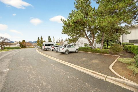 Tiny photo for 206 Mount Echo Drive, Medford, OR 97504 (MLS # 220213127)