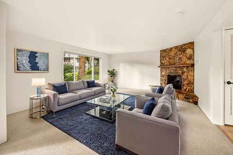 Tiny photo for 206 Mount Echo Drive, Medford, OR 97504 (MLS # 220213127)