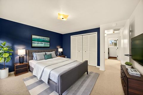 Tiny photo for 206 Mount Echo Drive, Medford, OR 97504 (MLS # 220213127)