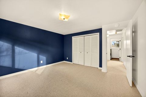 Tiny photo for 206 Mount Echo Drive, Medford, OR 97504 (MLS # 220213127)