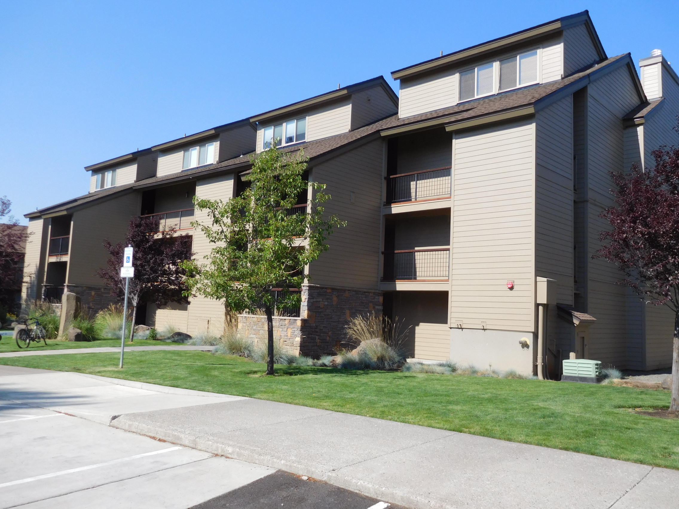 Inn Of The 7th - Residential