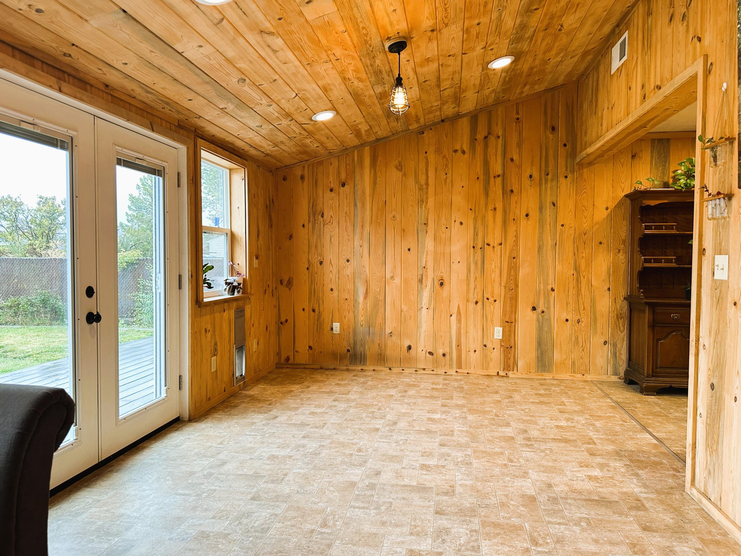 Lamron Homes - Residential