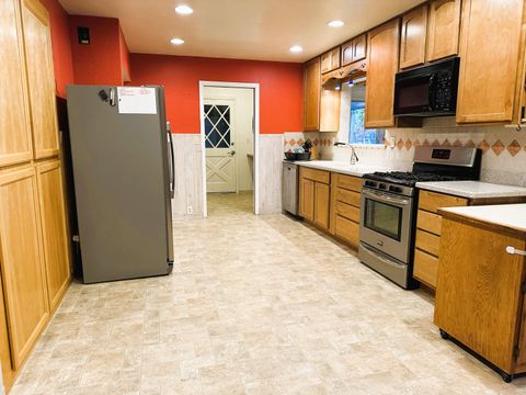 Tiny photo for 5245 Sturdivant Avenue, Klamath Falls, OR 97603 (MLS # 220211228)