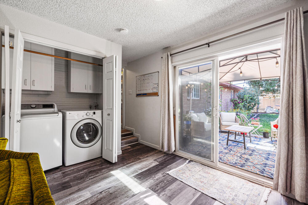 Summers Lane Homes - Residential